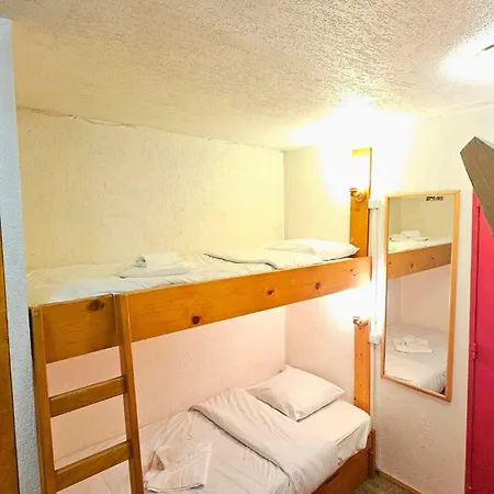 Apartment Les Neves By Alpstays